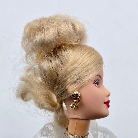 Barbie Princess Of The Danish Court Dolls Of The World 2002 56216 Doll Read - Picture 13 of 16